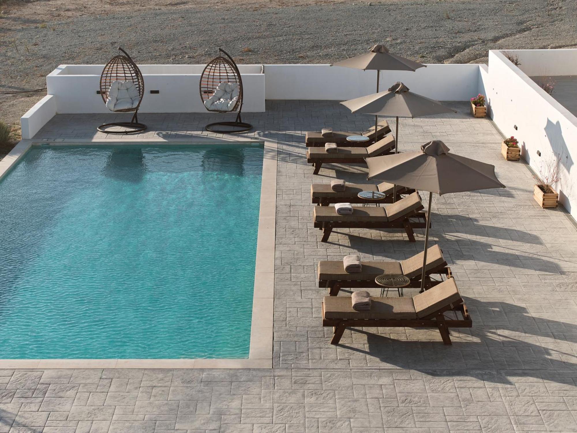 Kedros Milos Suites Адамас Екстер'єр фото