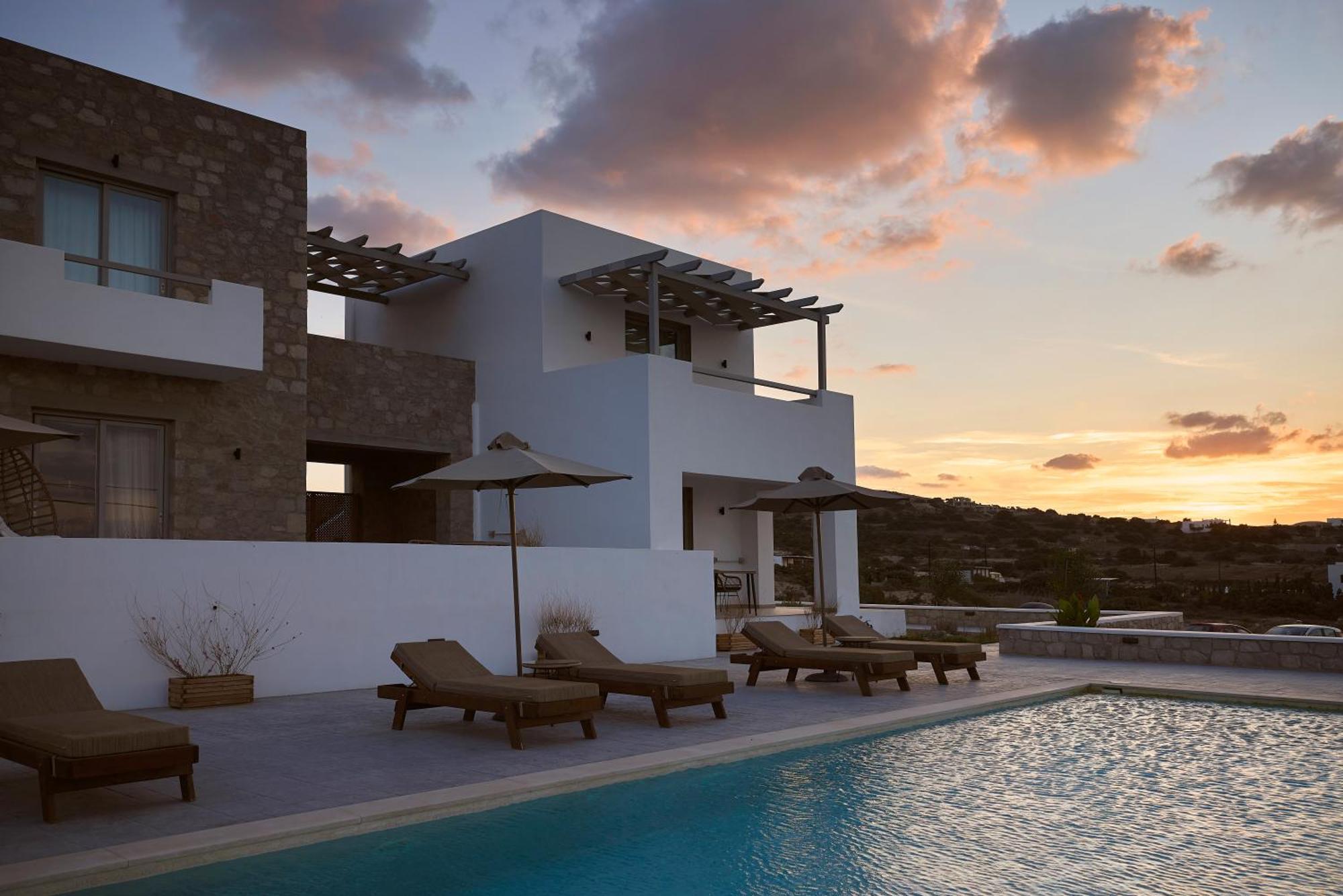 Kedros Milos Suites Адамас Екстер'єр фото