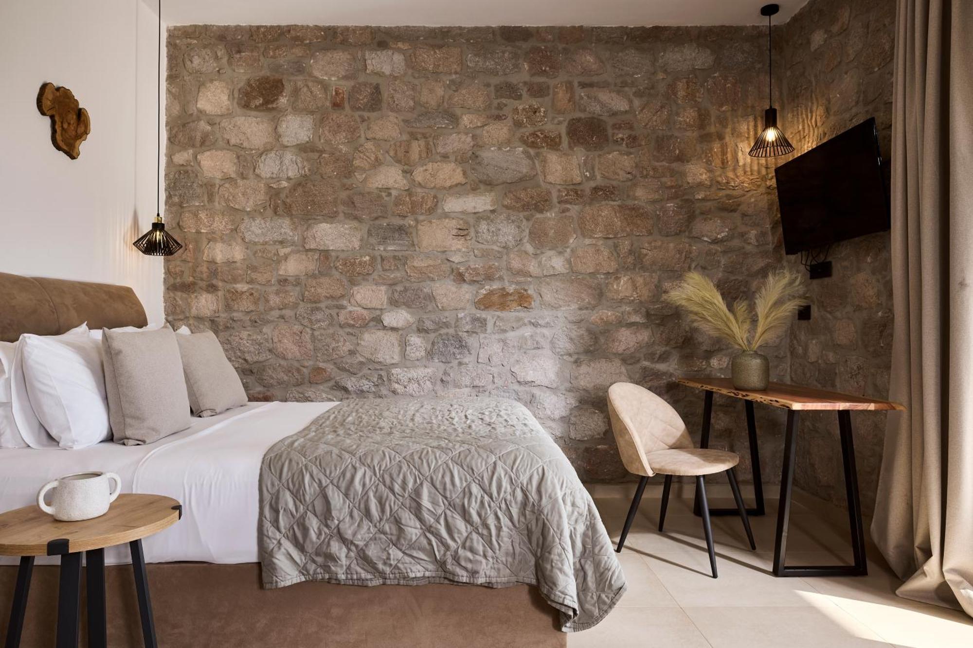 Kedros Milos Suites Адамас Екстер'єр фото