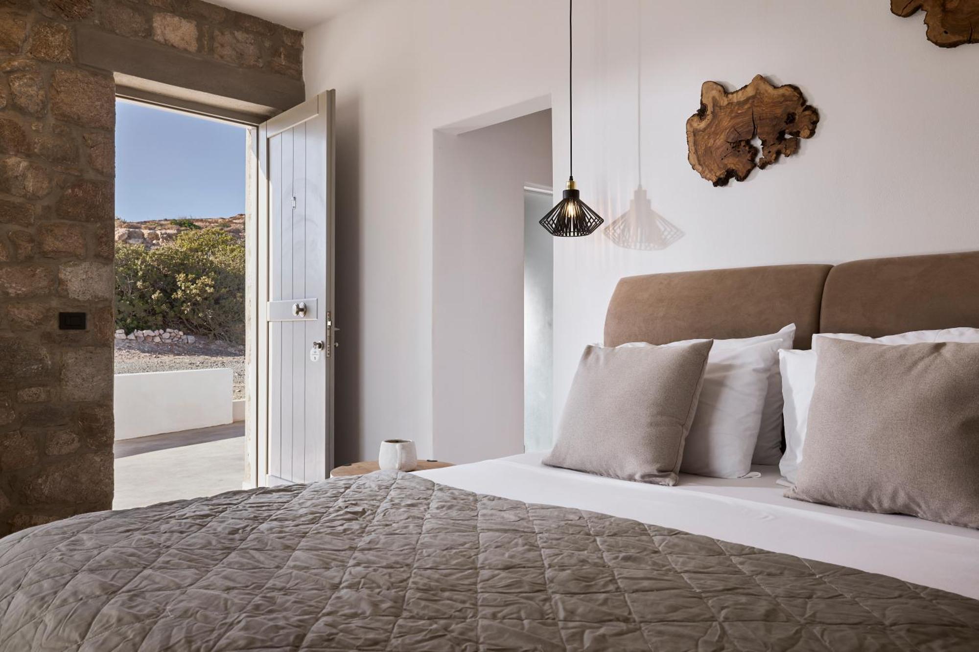 Kedros Milos Suites Адамас Номер фото